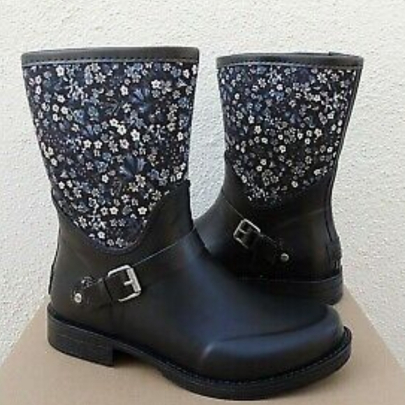 Ugg Rain Boots - Picture 6 of 8